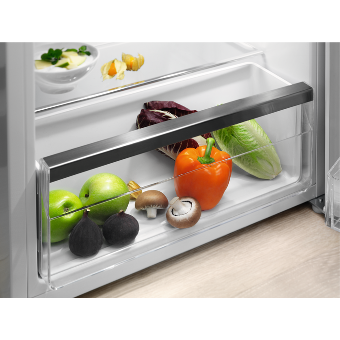 Electrolux - Small refrigerator - LXB1SE11W0